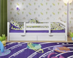 Детская кровать из массива березы Соня-5 (Белый/Лак) в Южноуральске - yuzhnouralsk.ok-mebel.com | фото 1