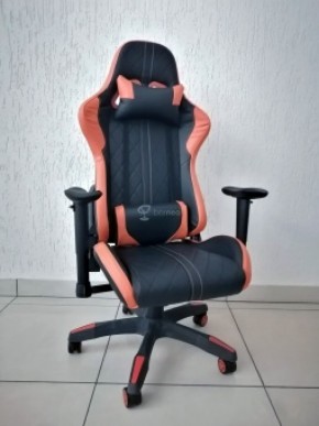 Кресло геймерское Barneo K-52 (черная экокожа оранжевые вставки) в Южноуральске - yuzhnouralsk.ok-mebel.com | фото